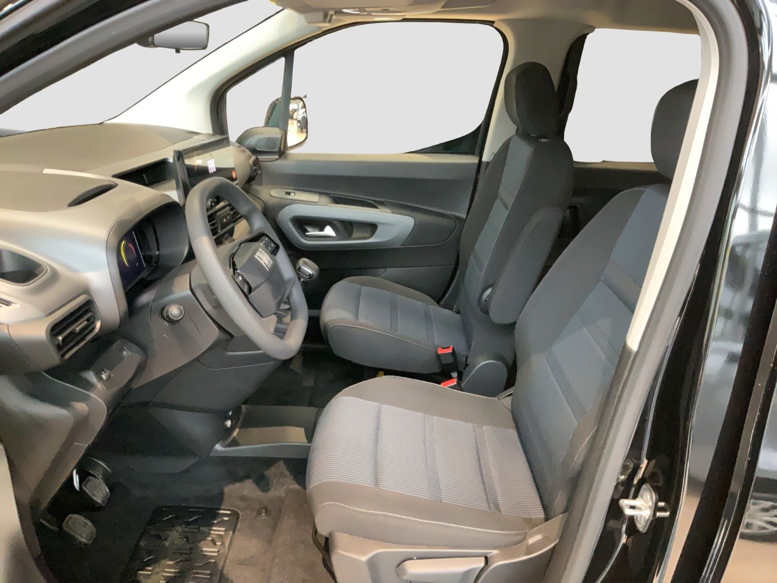 Fahrzeugabbildung Fiat Doblo Kombi L1 1.5 Diesel 96 kW