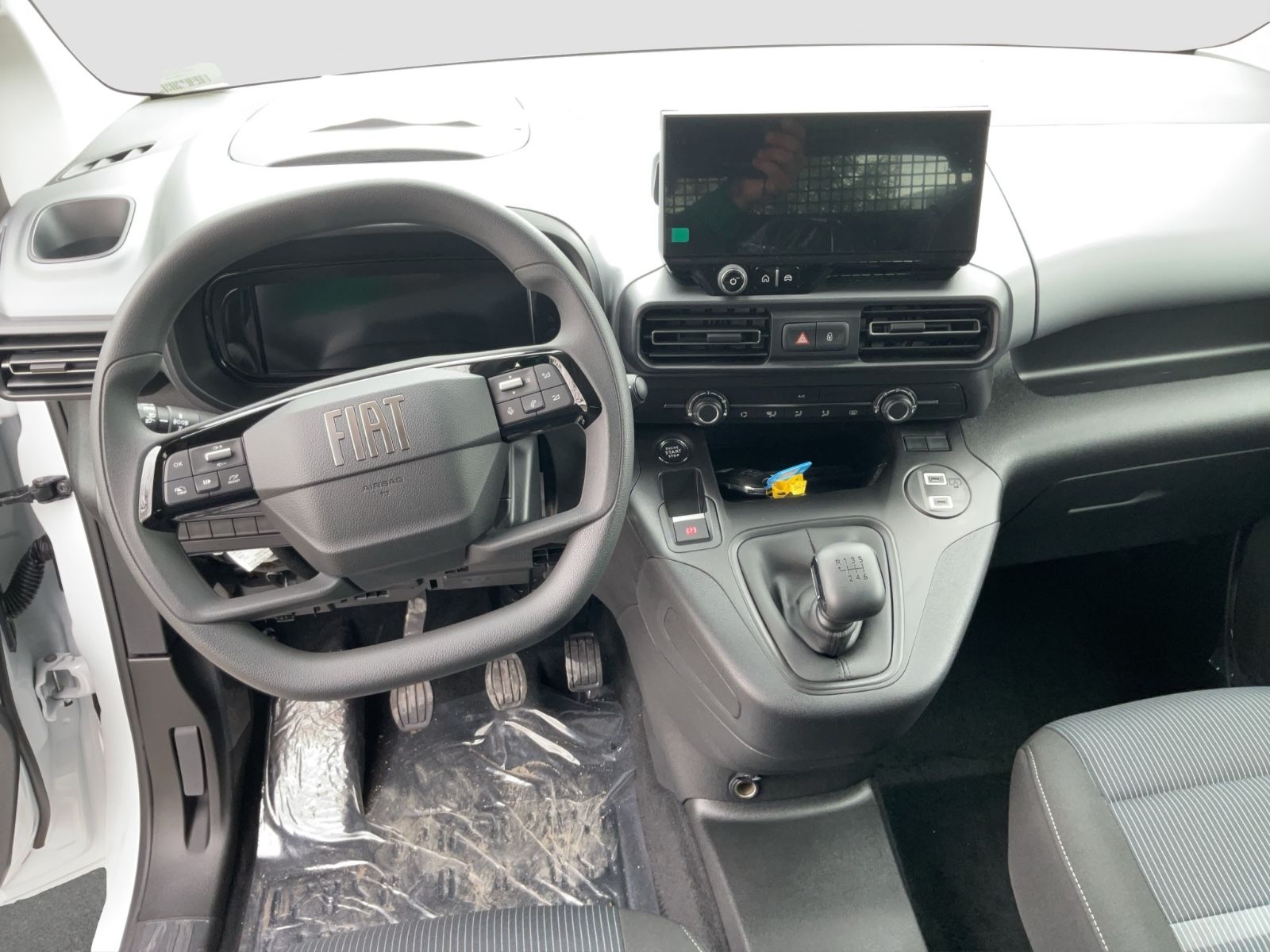 Fahrzeugabbildung Fiat Doblo Kombi L1 1.5 Diesel 75 kW