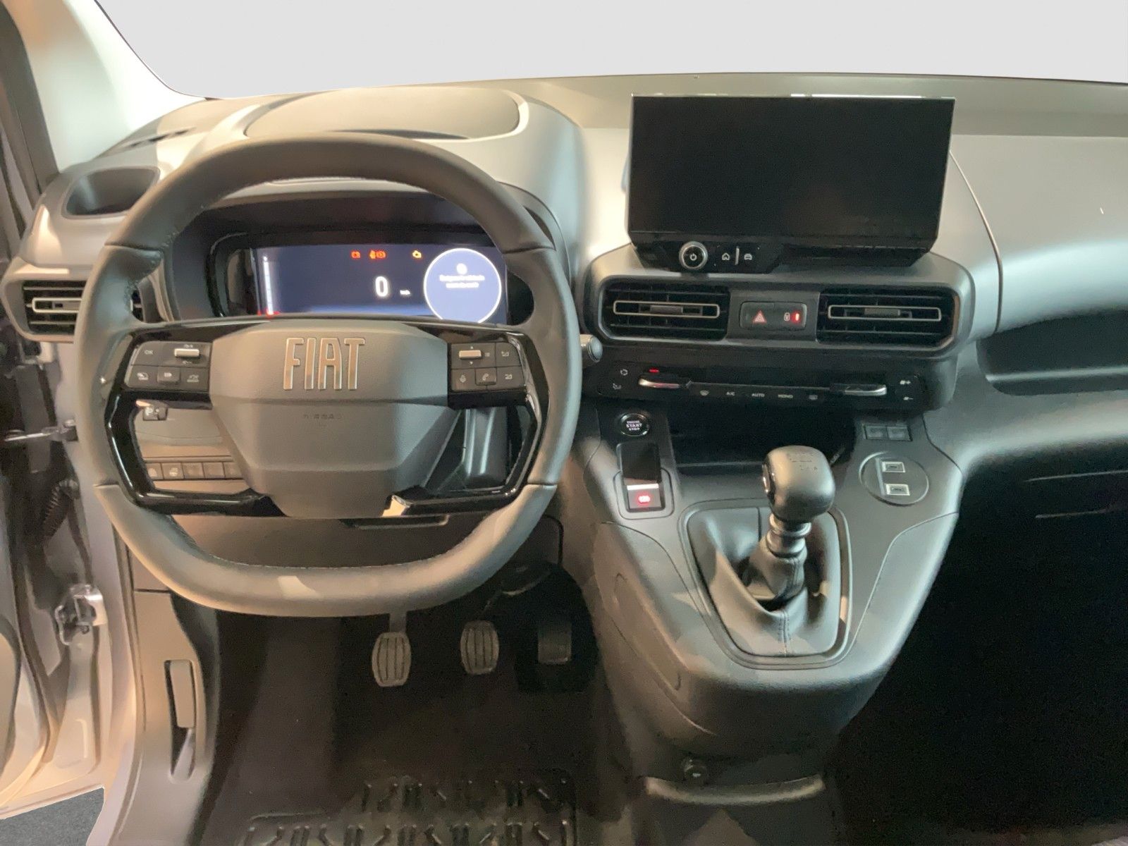 Fahrzeugabbildung Fiat Doblo Kombi L2 Navi Klima Kamera