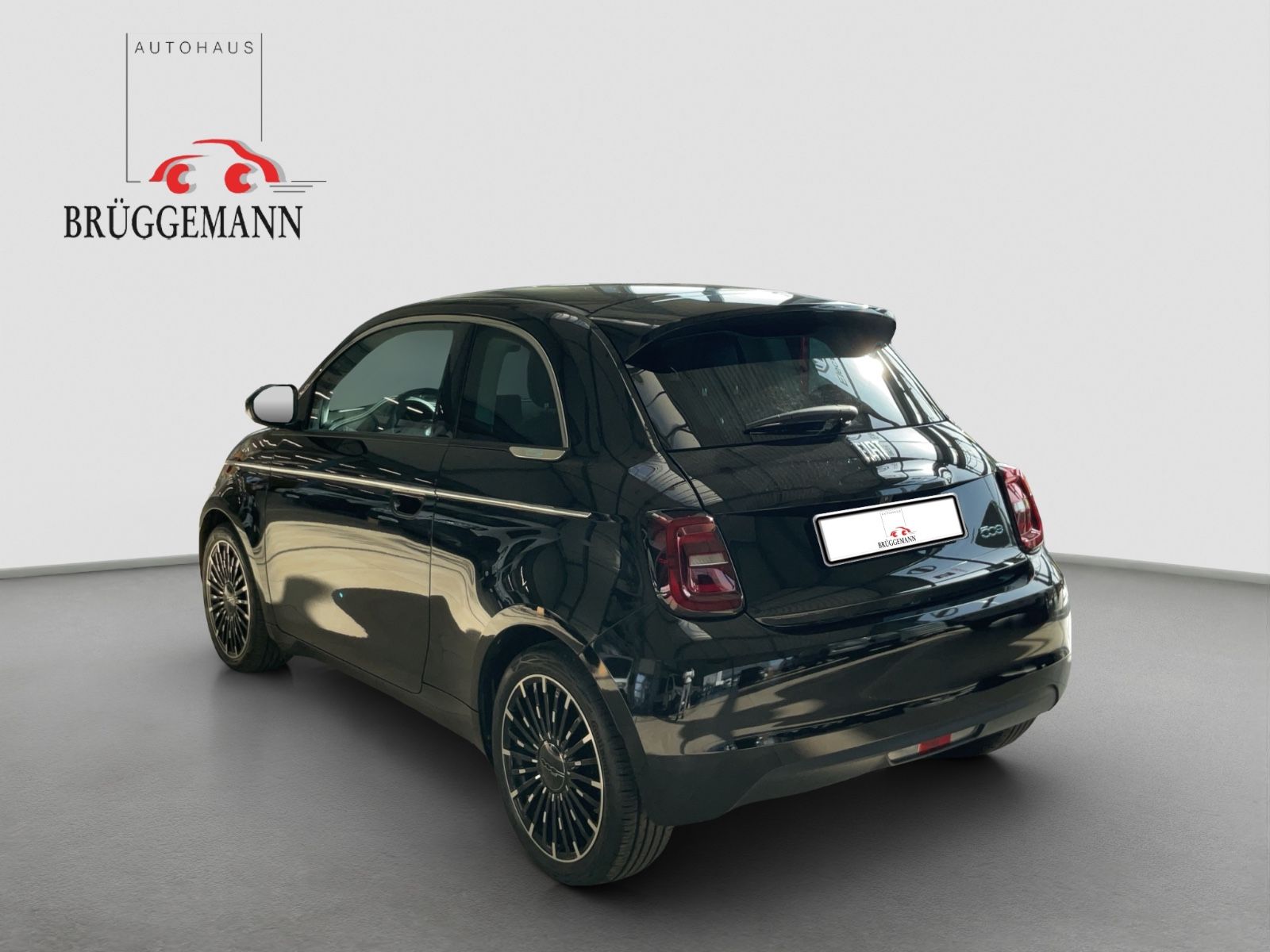 Fahrzeugabbildung Fiat 500e Icon 42 kWh