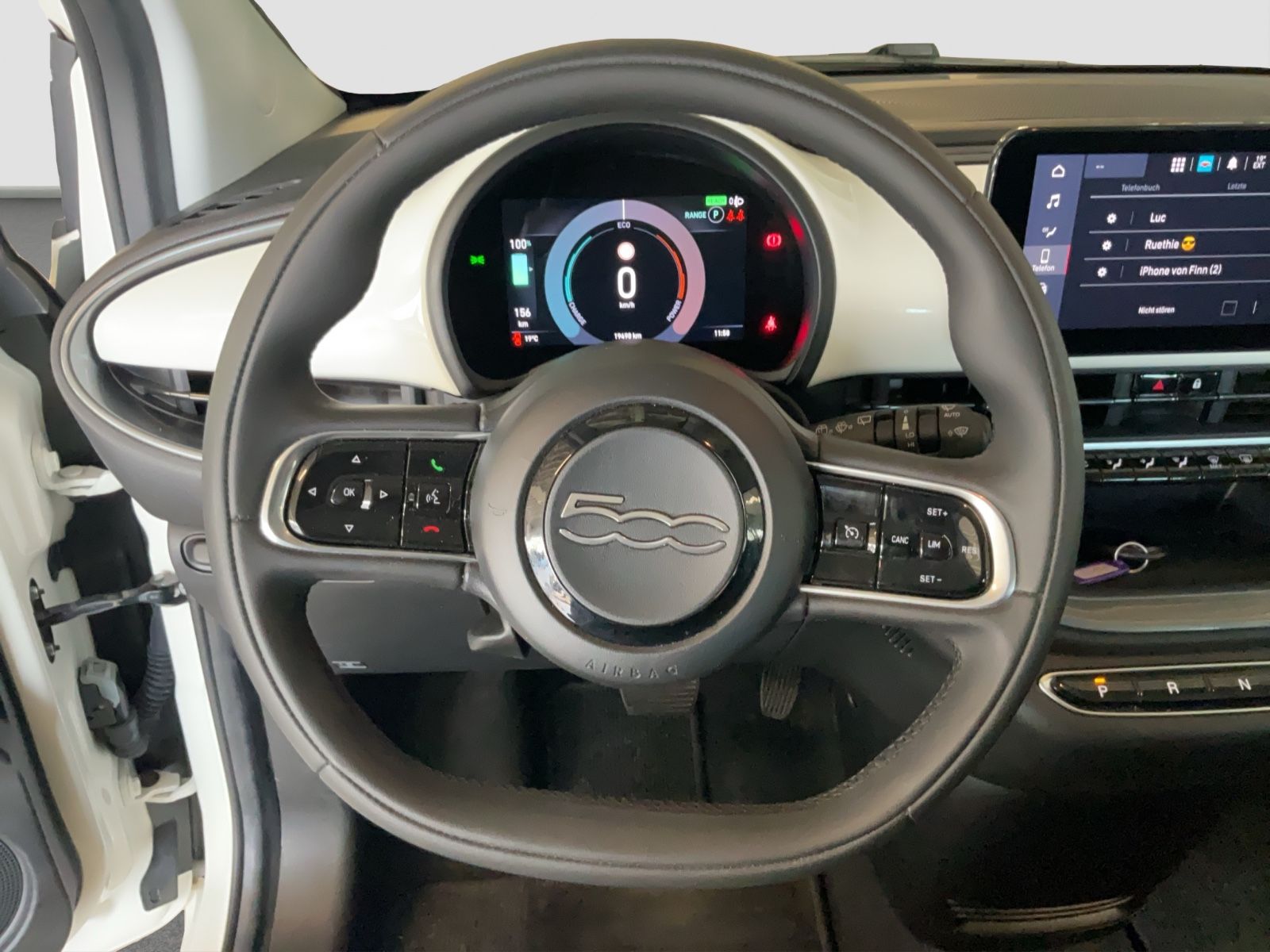 Fahrzeugabbildung Fiat 500e