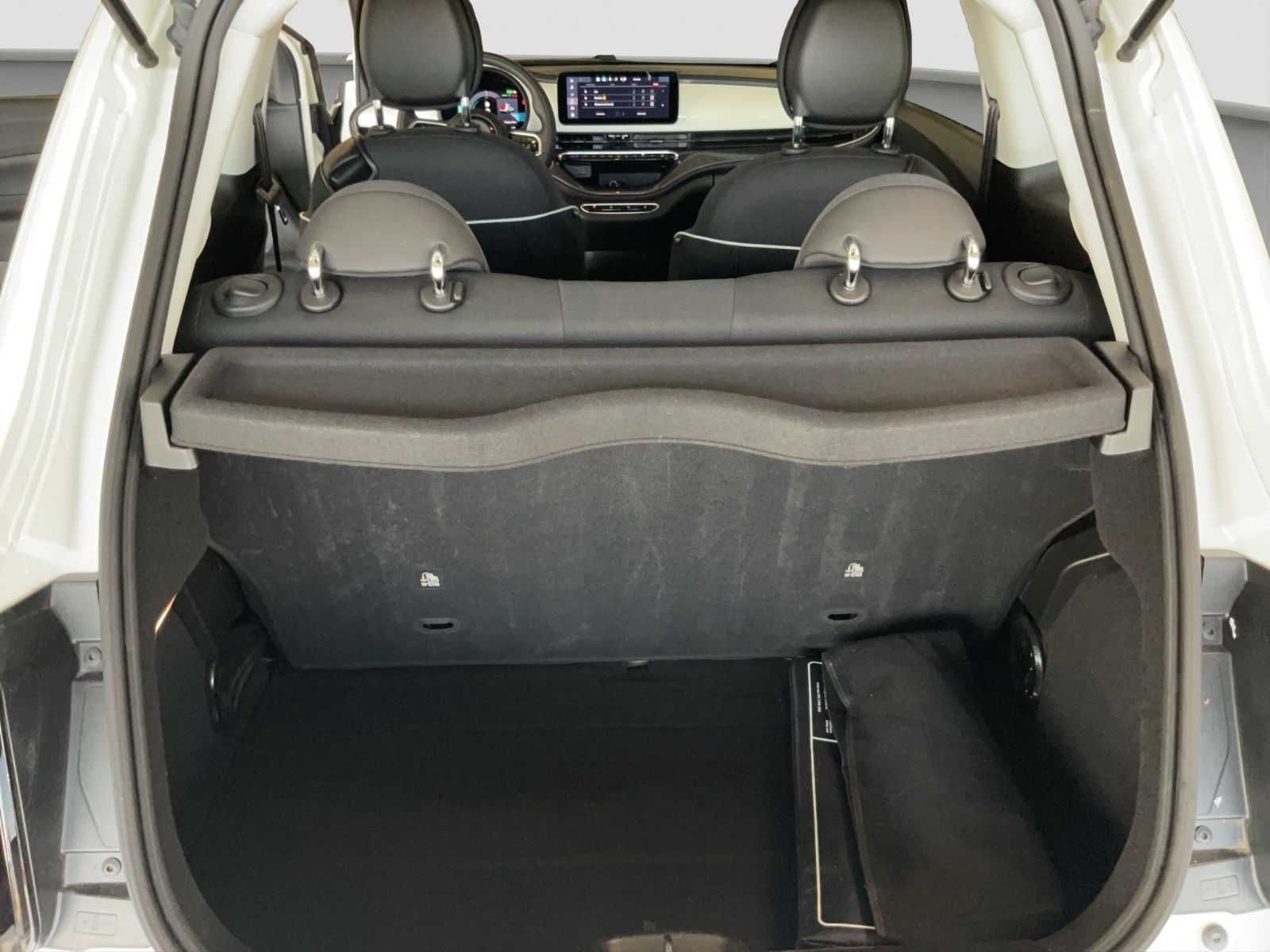 Fahrzeugabbildung Fiat 500e