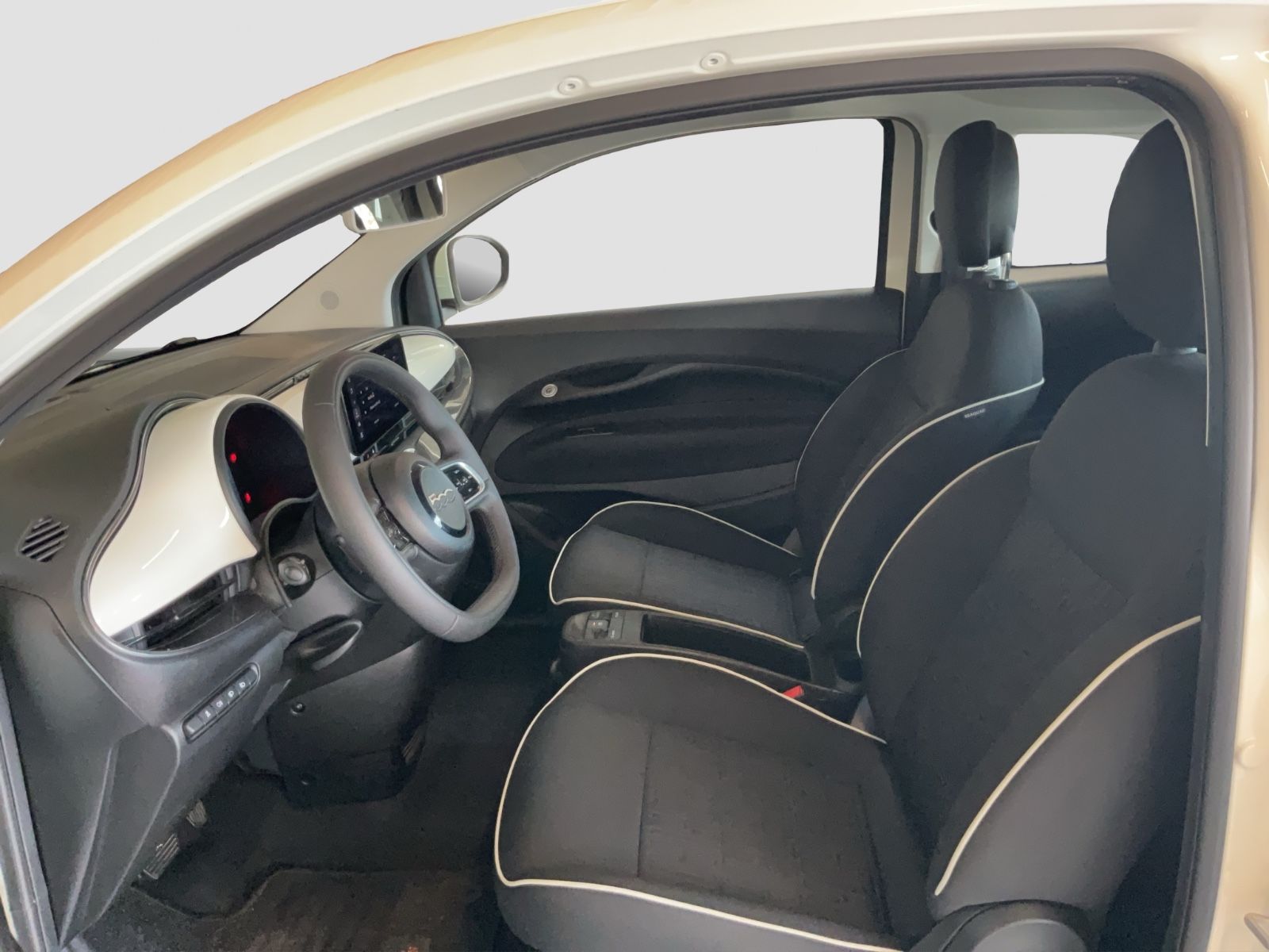 Fahrzeugabbildung Fiat 500e