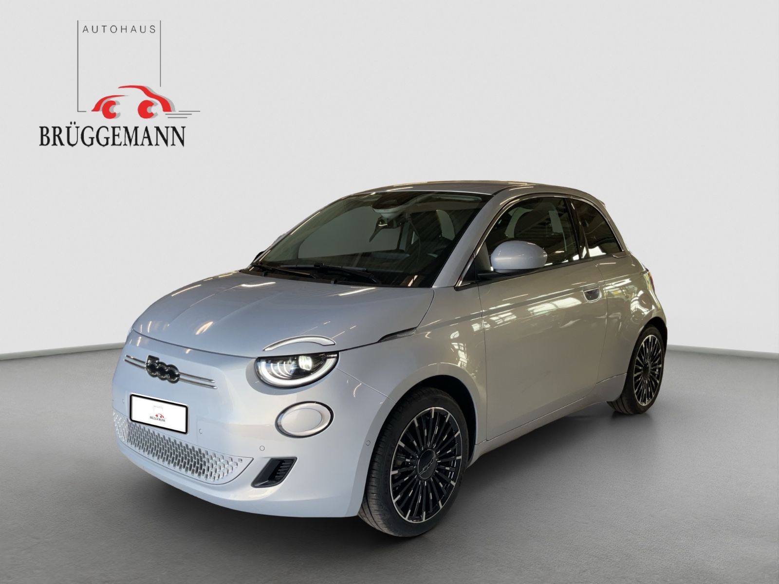 Fahrzeugabbildung Fiat 500e 42 kWh Icon + Komfort Paket, Style Paket