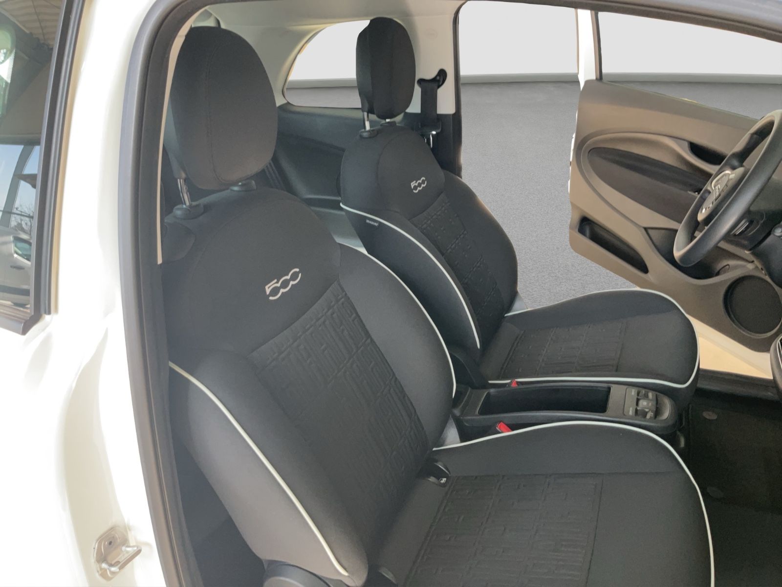 Fahrzeugabbildung Fiat 500e Action Radio + Winter Paket