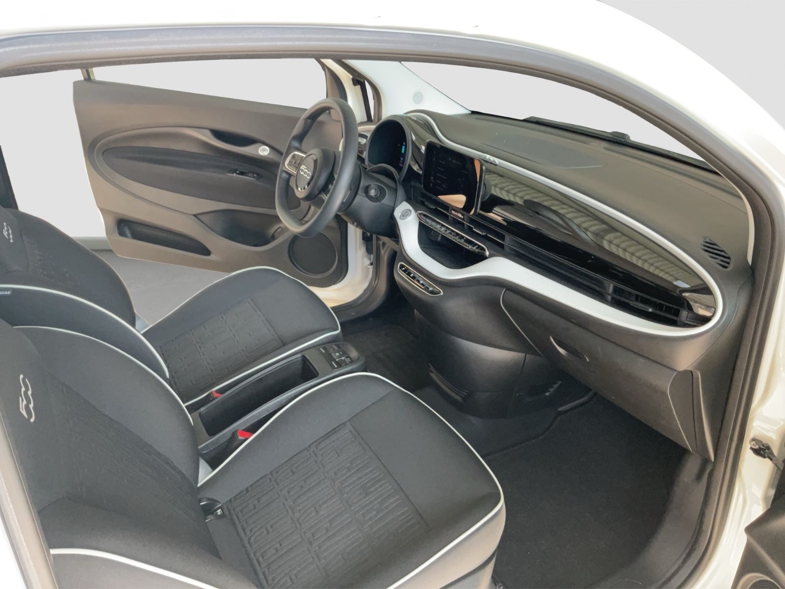 Fahrzeugabbildung Fiat 500e Action Radio + Winter Paket