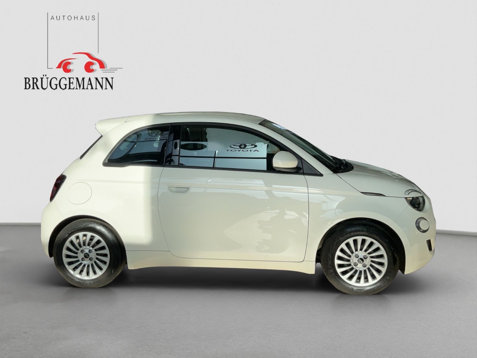Fahrzeugabbildung Fiat 500e Action Radio + Winter Paket