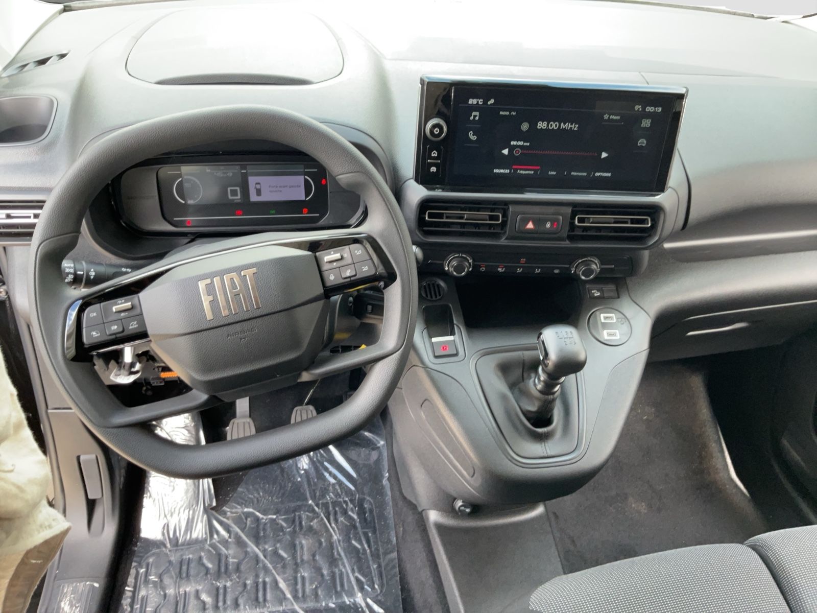 Fahrzeugabbildung Fiat Doblo XL Heavy KAWA 1.5 Diesel 75 kW MT6