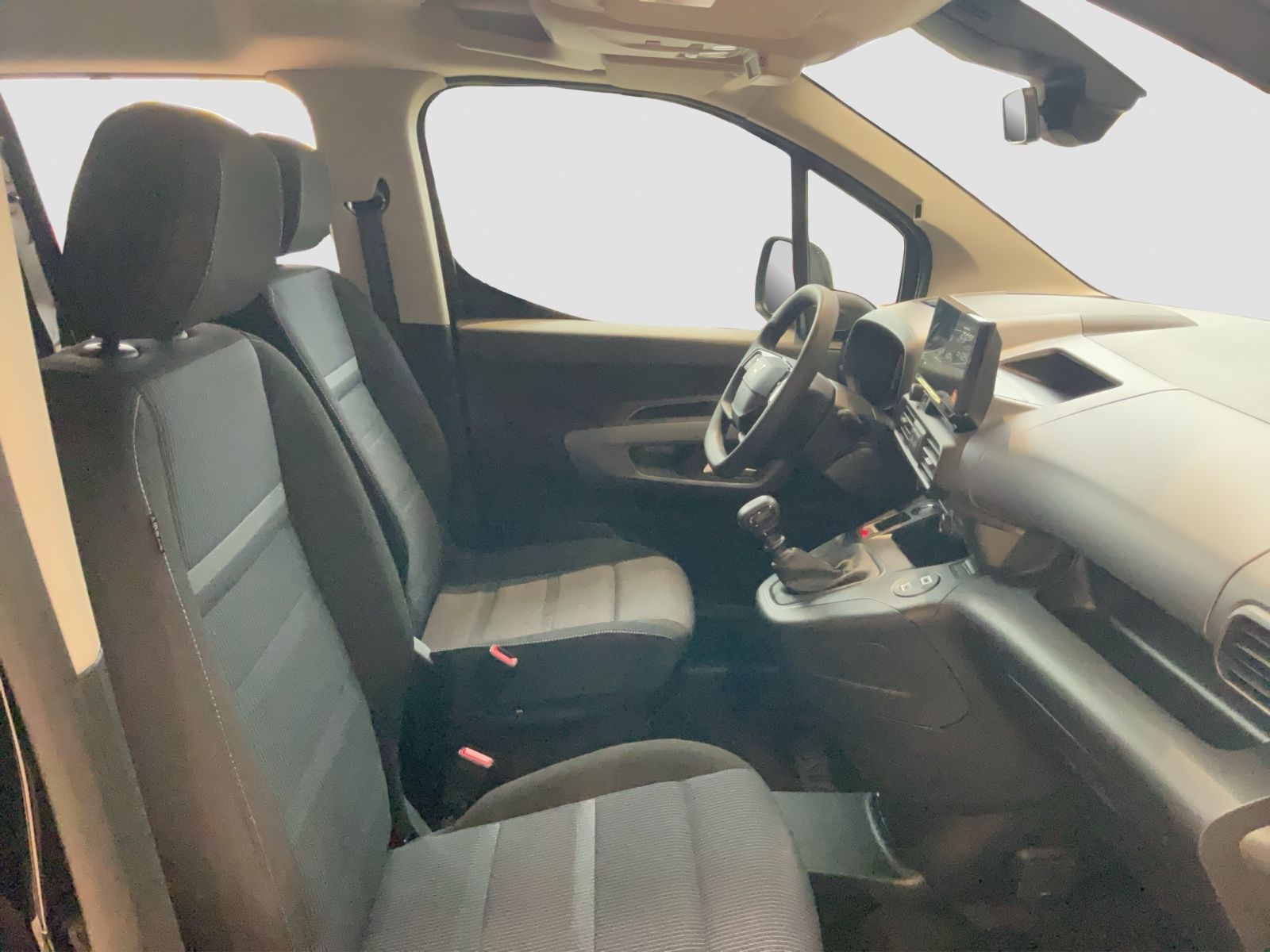 Fahrzeugabbildung Fiat Doblo Kombi L1 1.5 Diesel 96 kW N1 Manuell