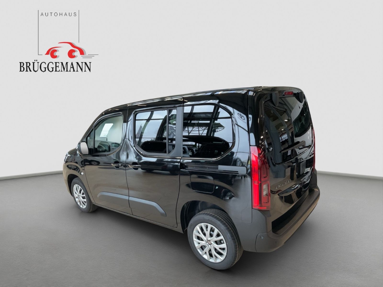 Fahrzeugabbildung Fiat Doblo Kombi L1 1.5 Diesel 96 kW N1 Manuell