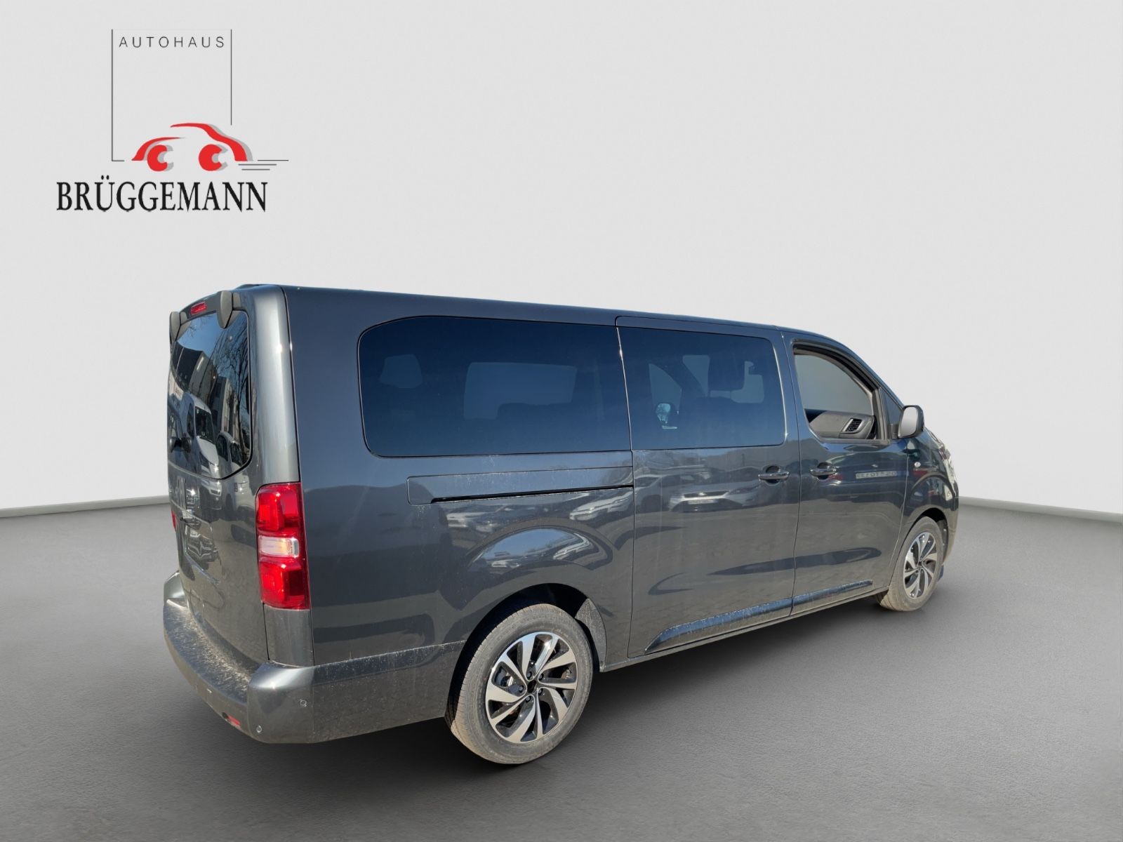 Fahrzeugabbildung Fiat Ulysse L3 2.2  180 PS AT8