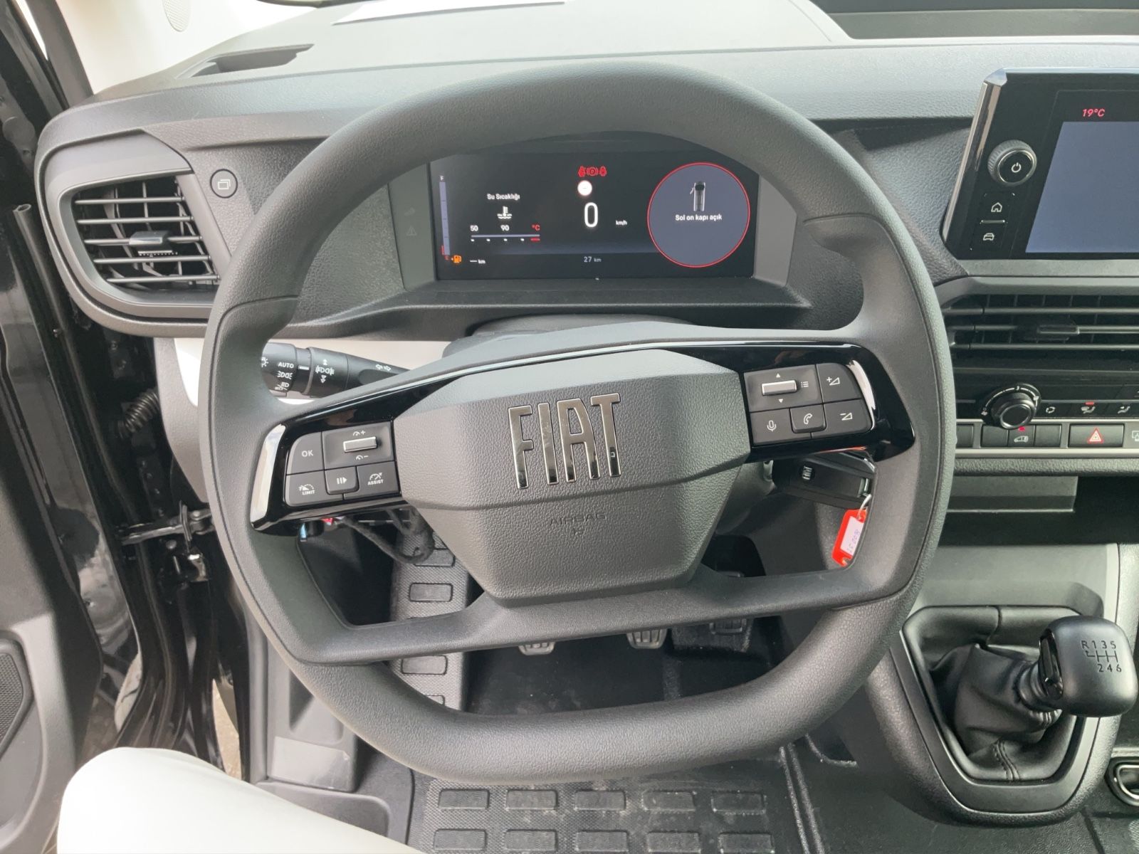 Fahrzeugabbildung Fiat Scudo L3 145 PS Navi Klima Kamera