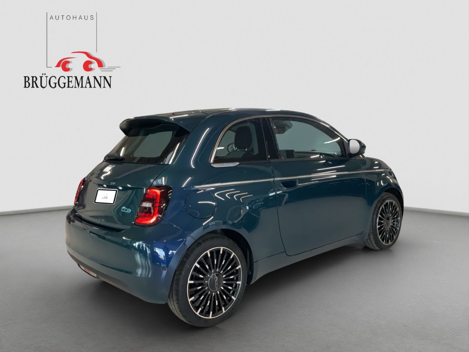 Fahrzeugabbildung Fiat 500e La Prima