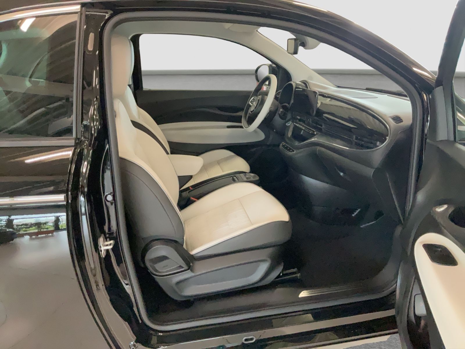 Fahrzeugabbildung Fiat 500e La Prima