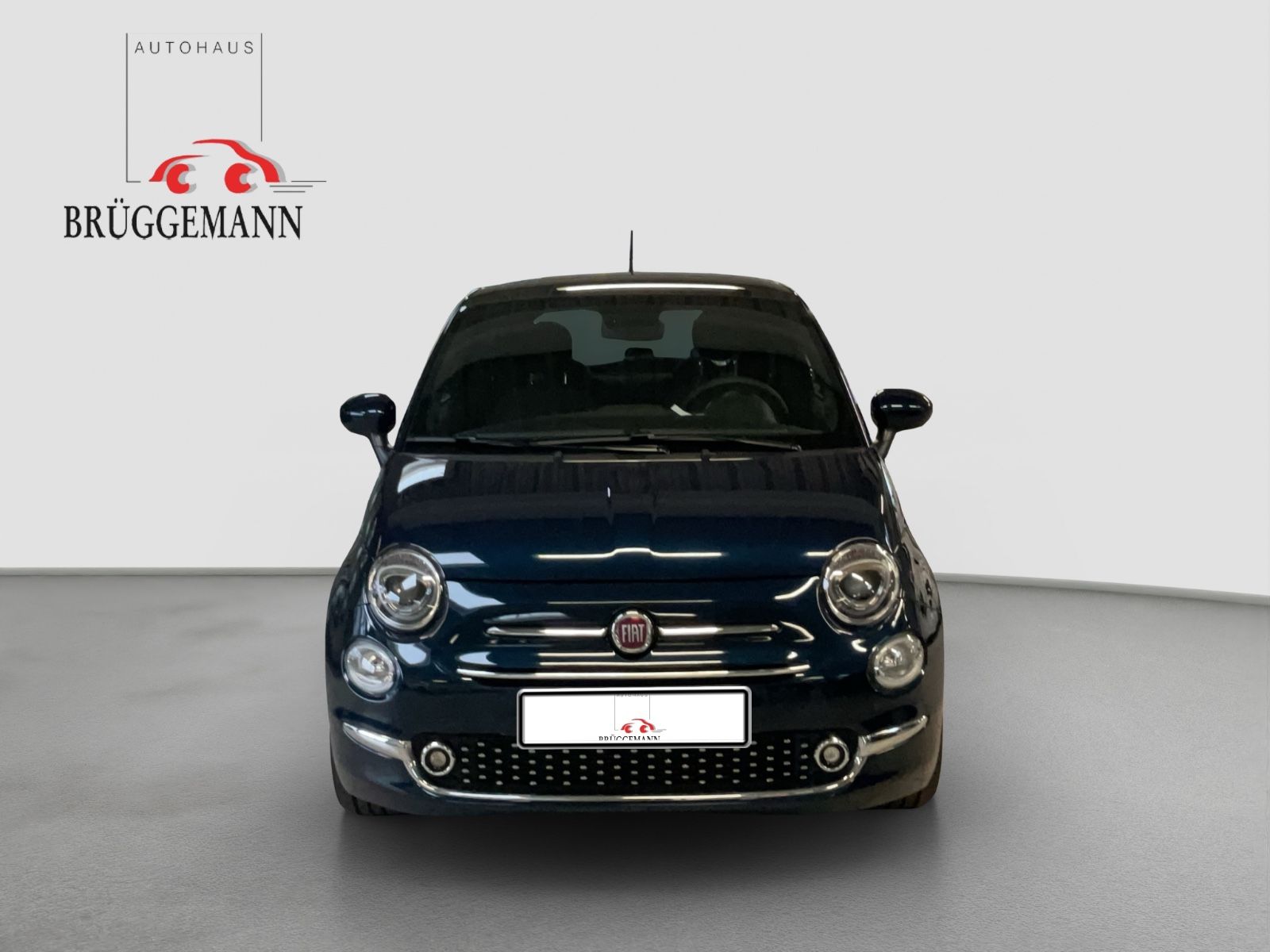 Fahrzeugabbildung Fiat 500 Dolcevita, Panoramadach, Alufelge, PDC, Navi