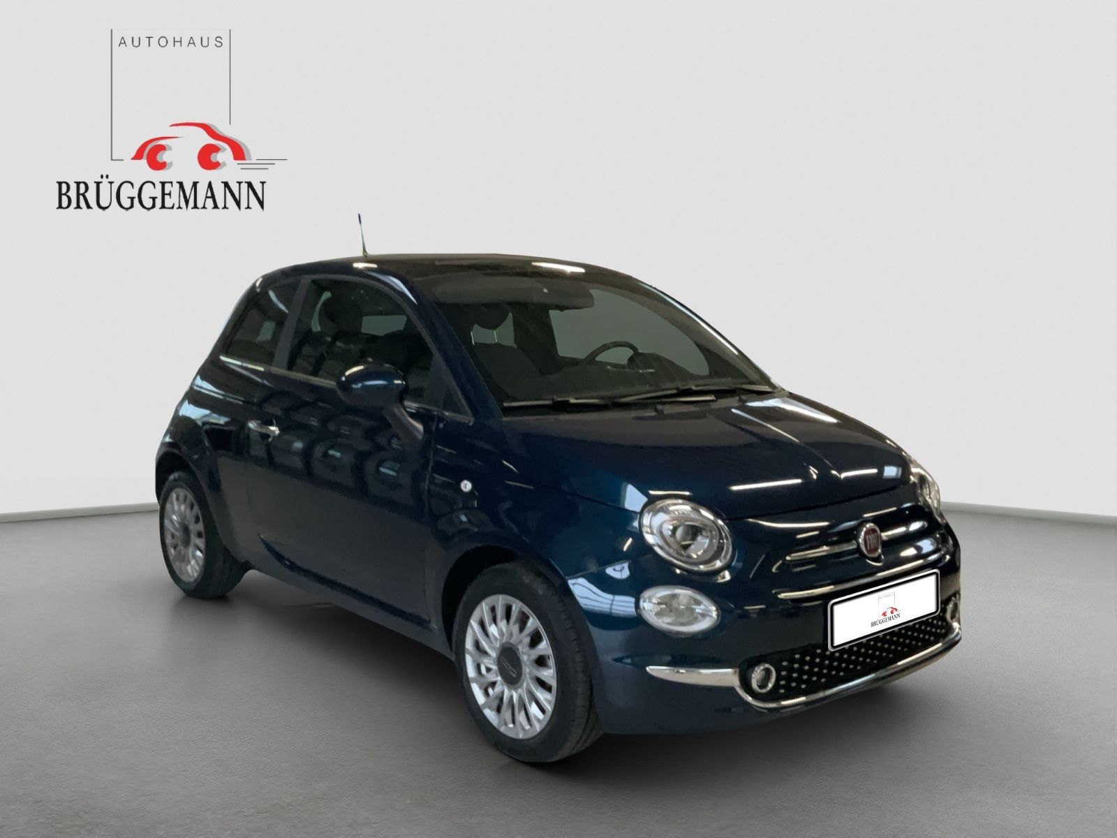 Fahrzeugabbildung Fiat 500 Dolcevita, Panoramadach, Alufelge, PDC, Navi