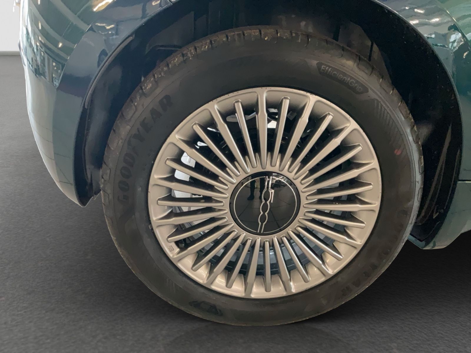 Fahrzeugabbildung Fiat 500 1.0 Hybrid FireFly 48 kW Torino