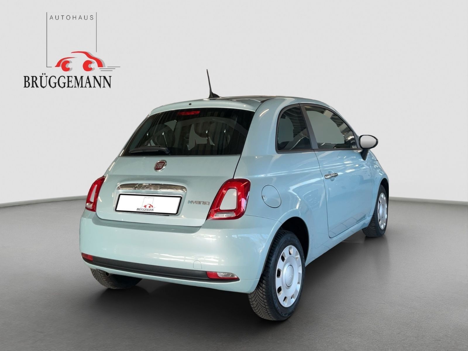 Fahrzeugabbildung Fiat 500 1.0 Hybrid + Ganzjahresreifen