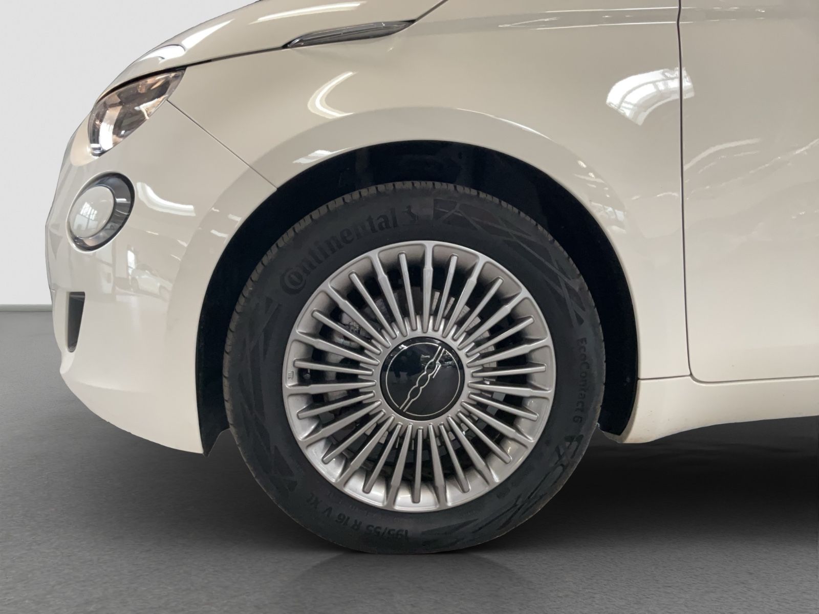 Fahrzeugabbildung Fiat 500e 42 kWh