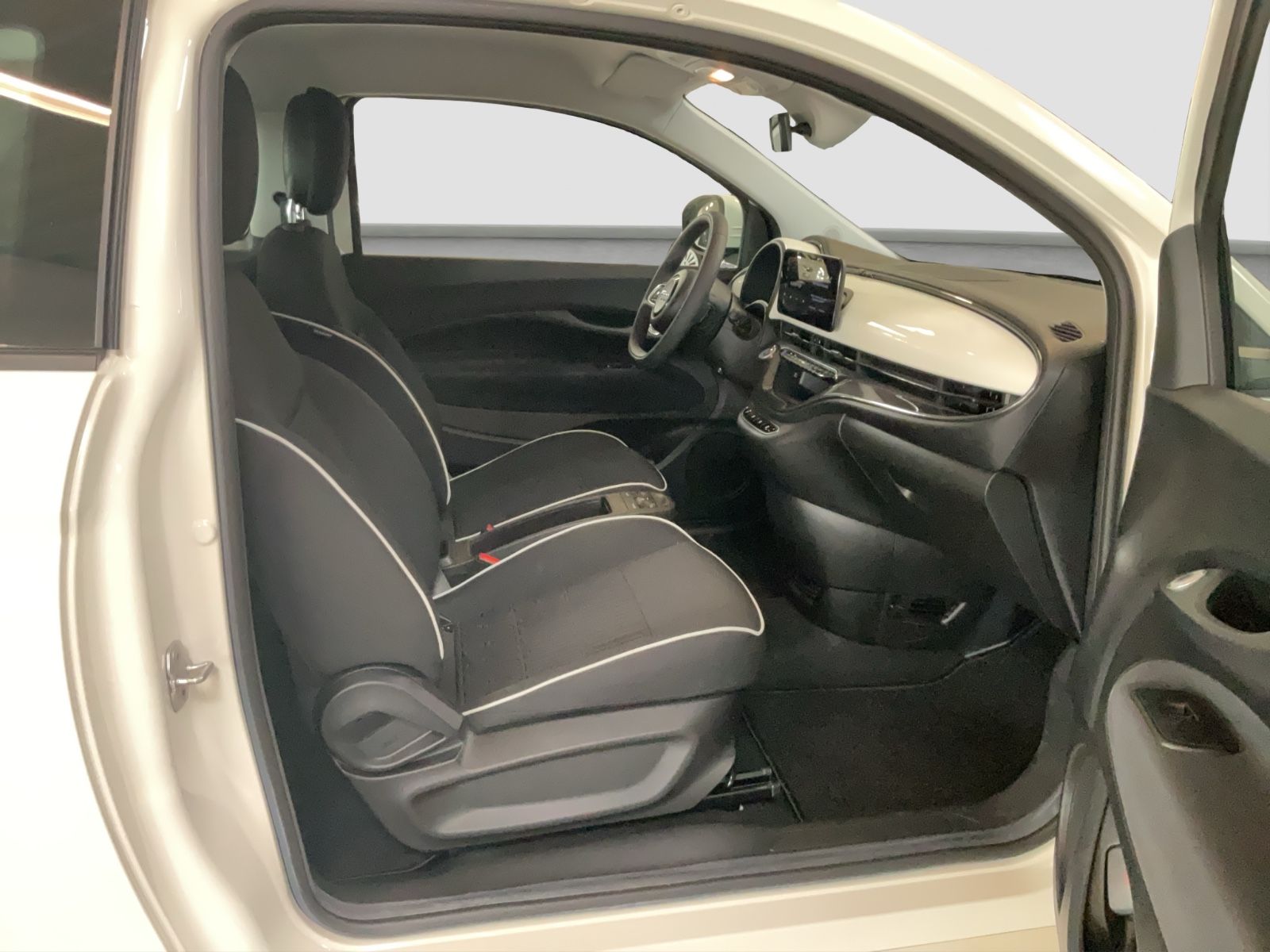 Fahrzeugabbildung Fiat 500e 42 kWh