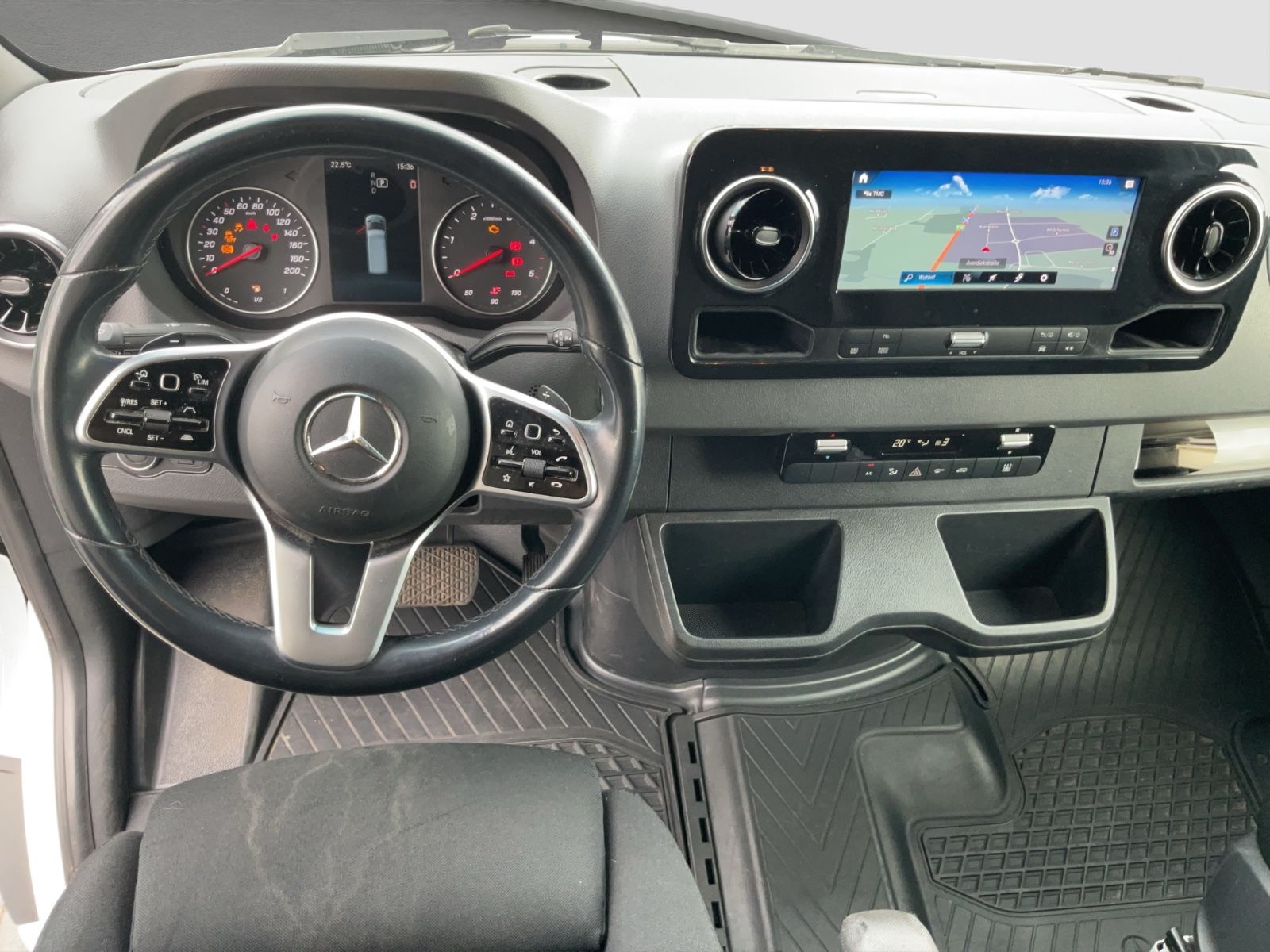 Fahrzeugabbildung Mercedes-Benz Sprinter III Pritsche RWD/AWD 316 CDI RW