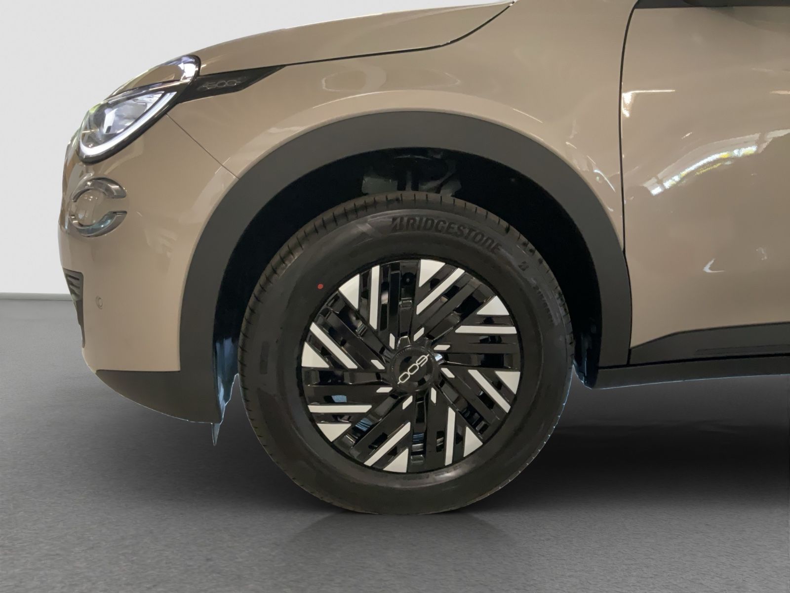 Fahrzeugabbildung Fiat 600 Hybrid Special Edition