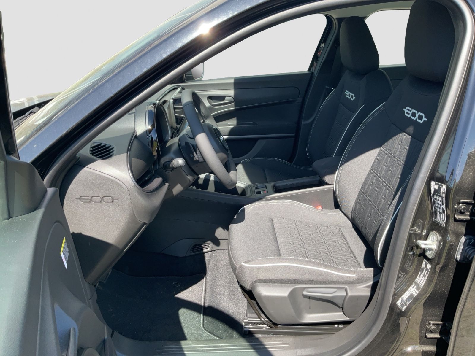 Fahrzeugabbildung Fiat 600 Hybrid Special Edition
