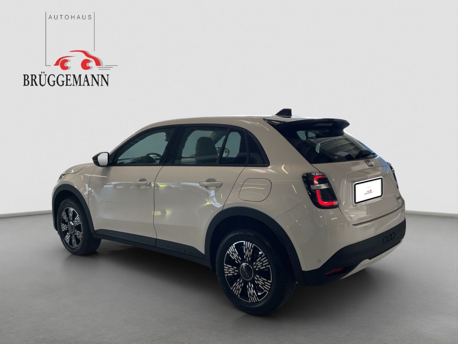 Fahrzeugabbildung Fiat 600 Hybrid Business Edition