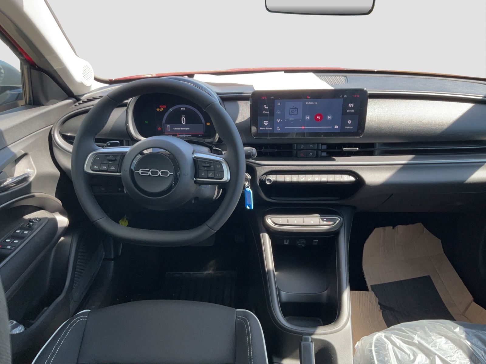Fahrzeugabbildung Fiat 600 1.2 Hybrid DCT Pop + Winterpaket