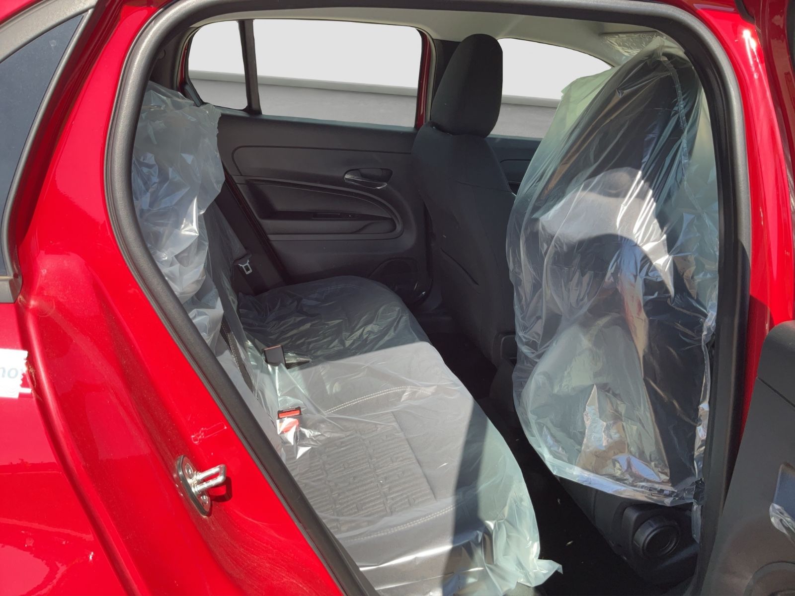 Fahrzeugabbildung Fiat 600 1.2 Hybrid DCT Pop + Winterpaket