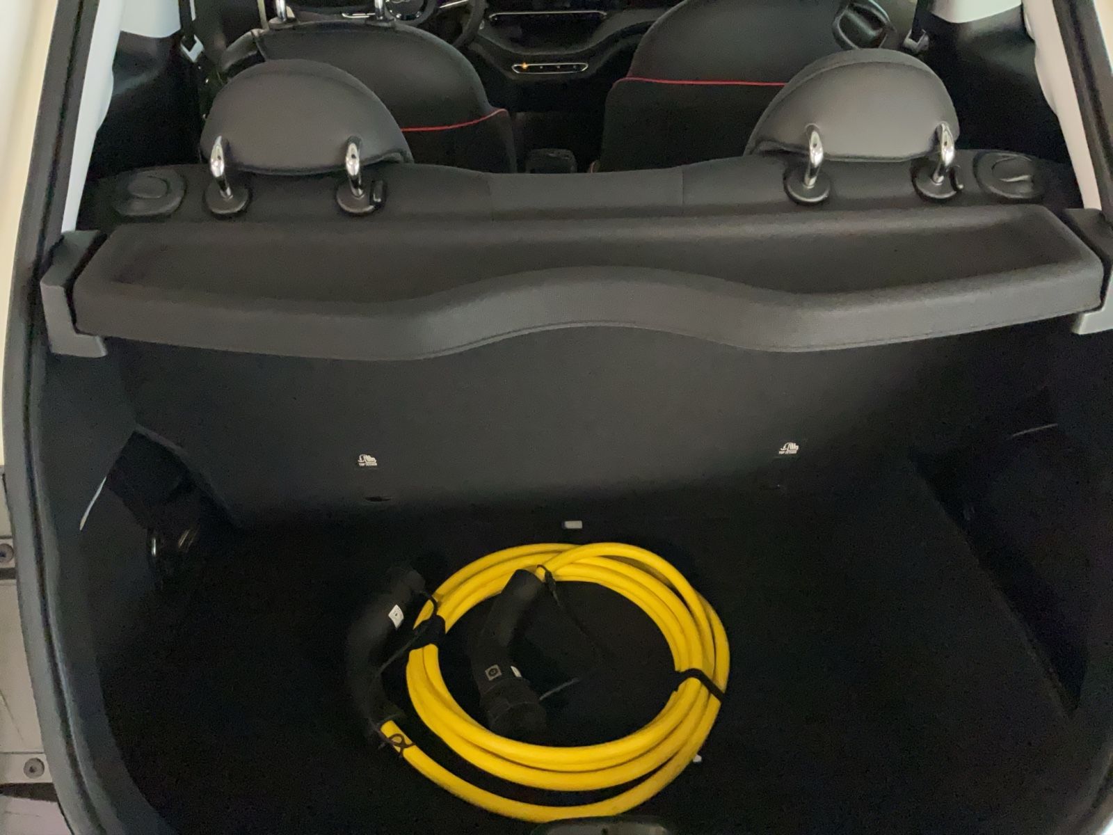 Fahrzeugabbildung Fiat 500e