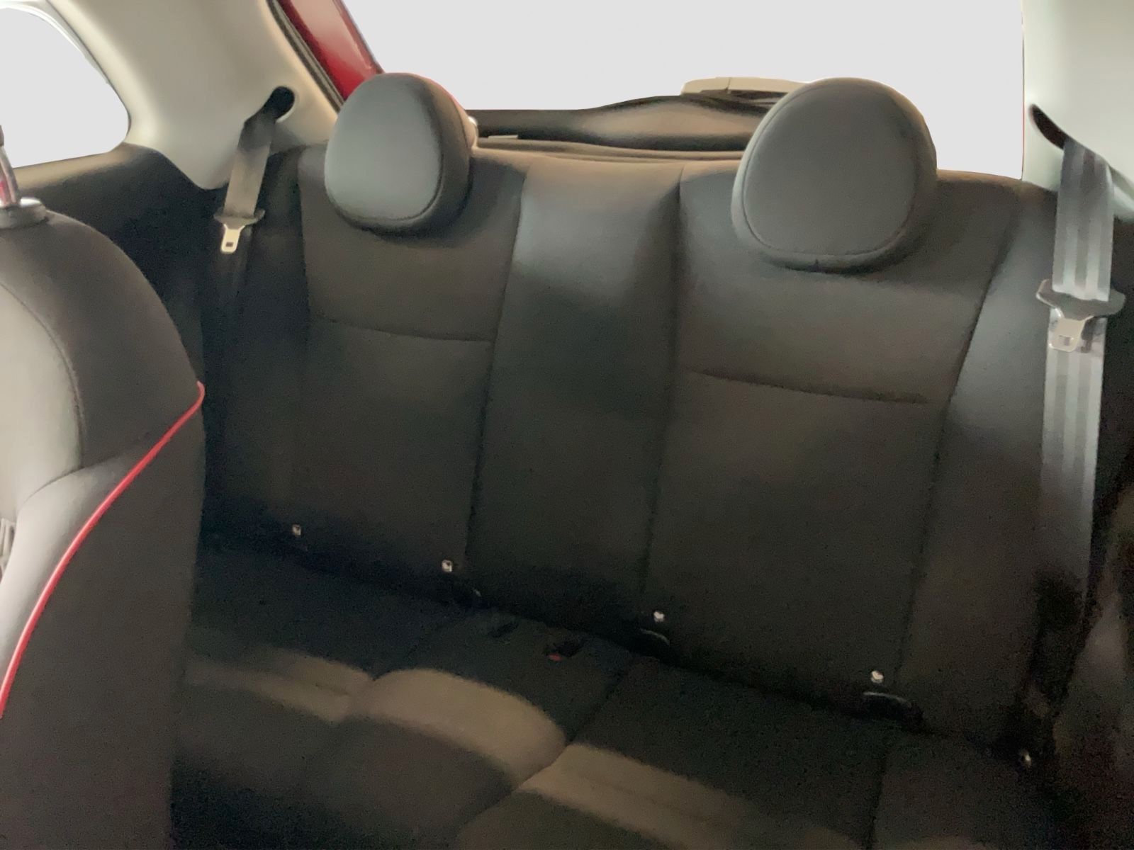 Fahrzeugabbildung Fiat 500e 42 kWh + Winterpaket
