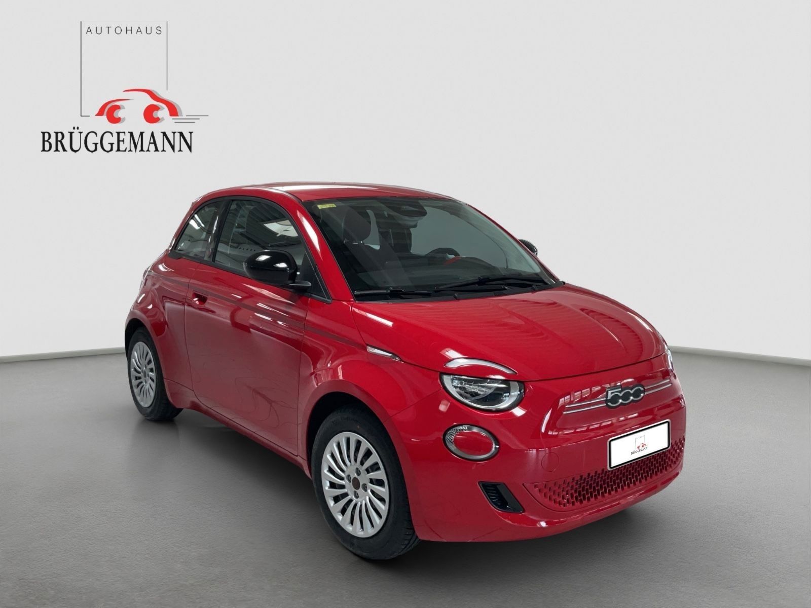 Fahrzeugabbildung Fiat 500e 42 kWh + Winterpaket