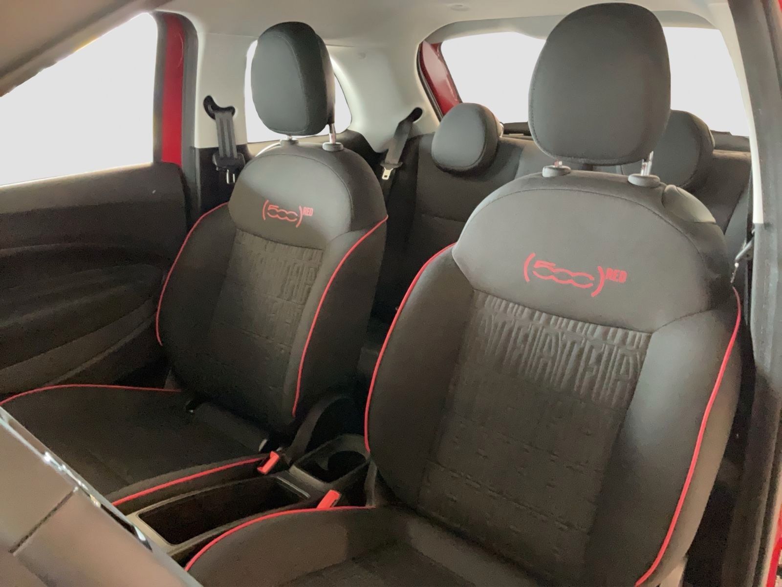 Fahrzeugabbildung Fiat 500e 42 kWh + Winterpaket