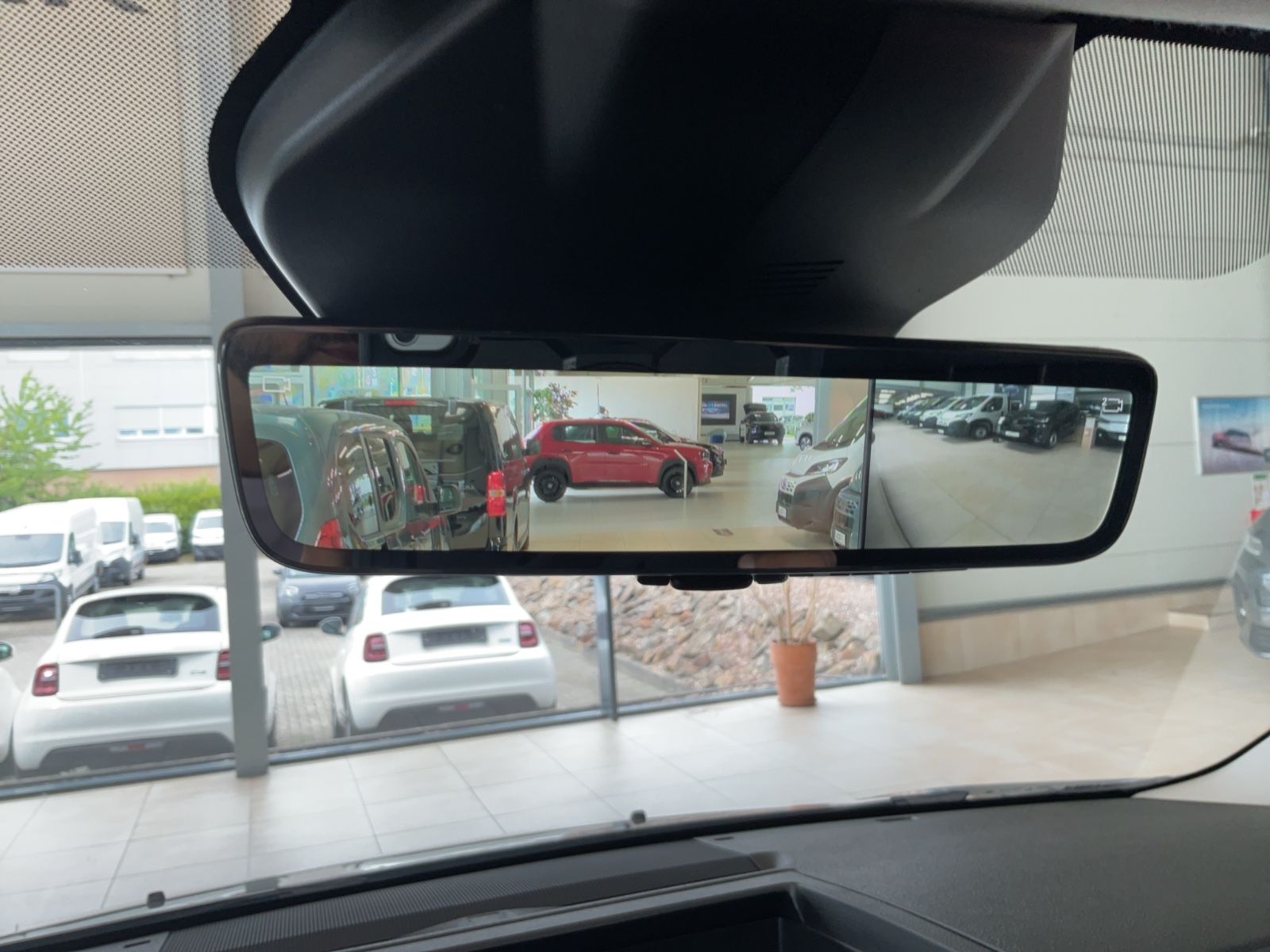 Fahrzeugabbildung Fiat Scudo L2 145 PS Kamera, LED, 10" Display