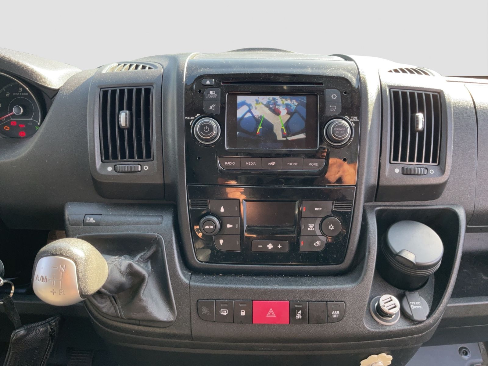 Fahrzeugabbildung Fiat Ducato Maxi L4H2 180 MJ 3.0L Luftfederung
