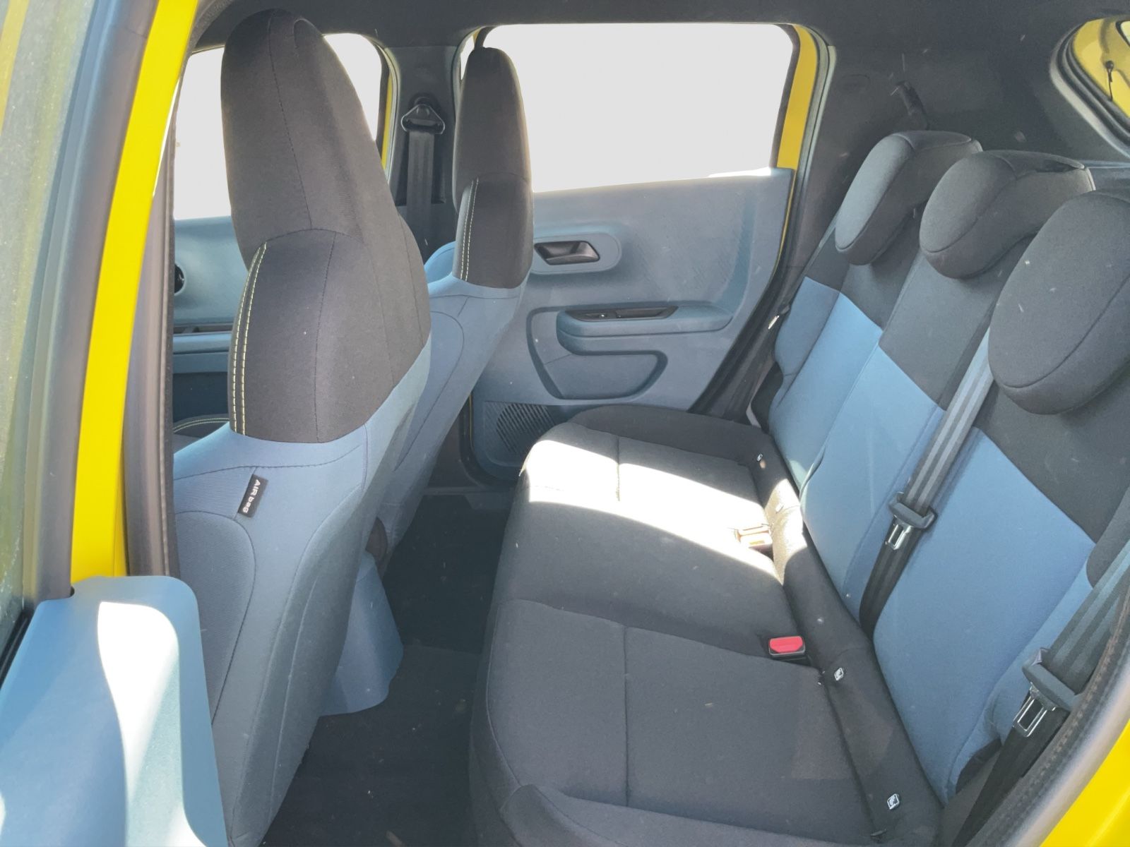 Fahrzeugabbildung Fiat Grande Panda 1.2 Hybrid eDCT Icon