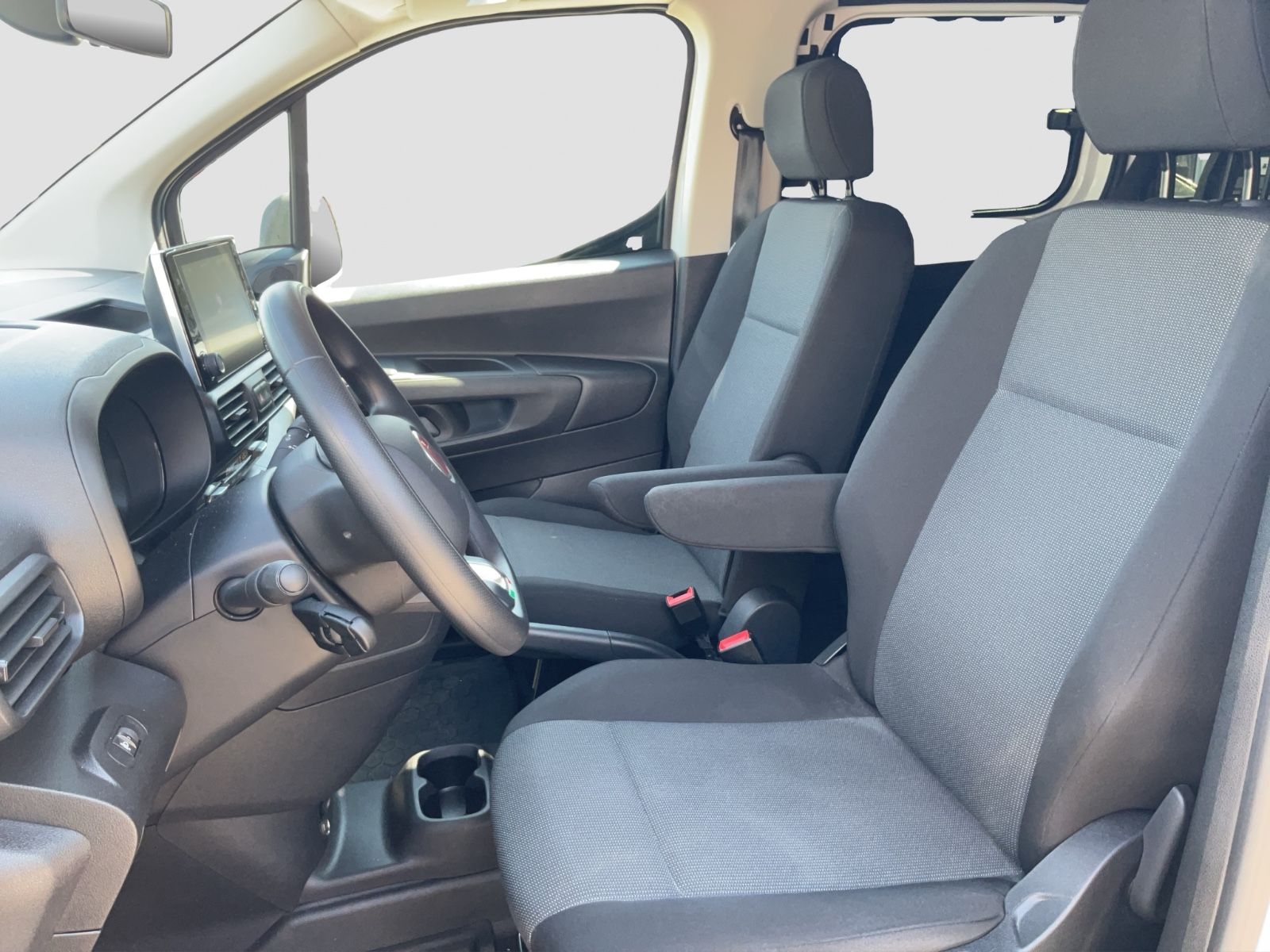 Fahrzeugabbildung Fiat Doblo Multicab L2 1.5 BlueHDi 75 kW