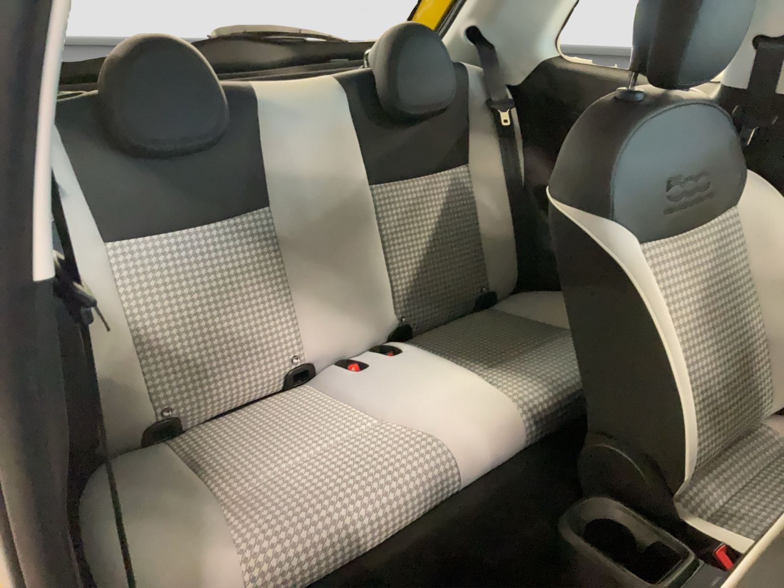 Fahrzeugabbildung Fiat 500 1.0 Hybrid FireFly 48 kW Torino