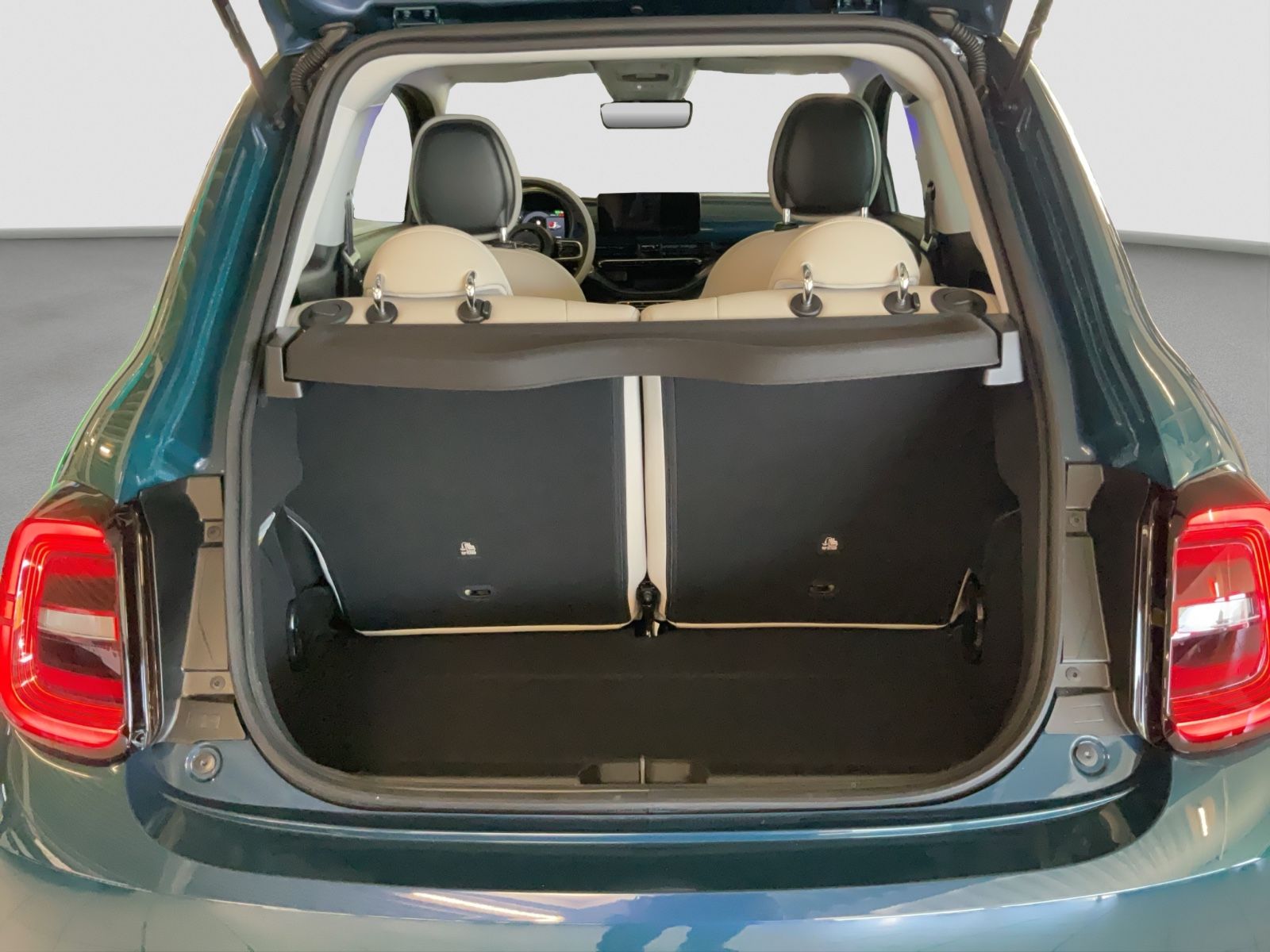 Fahrzeugabbildung Fiat 500e 3+1 La Prima