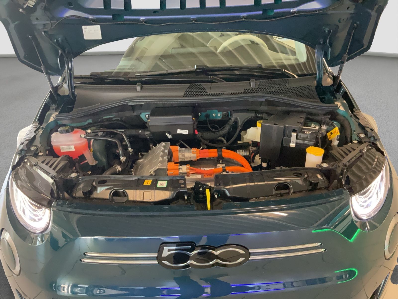 Fahrzeugabbildung Fiat 500e 3+1 La Prima