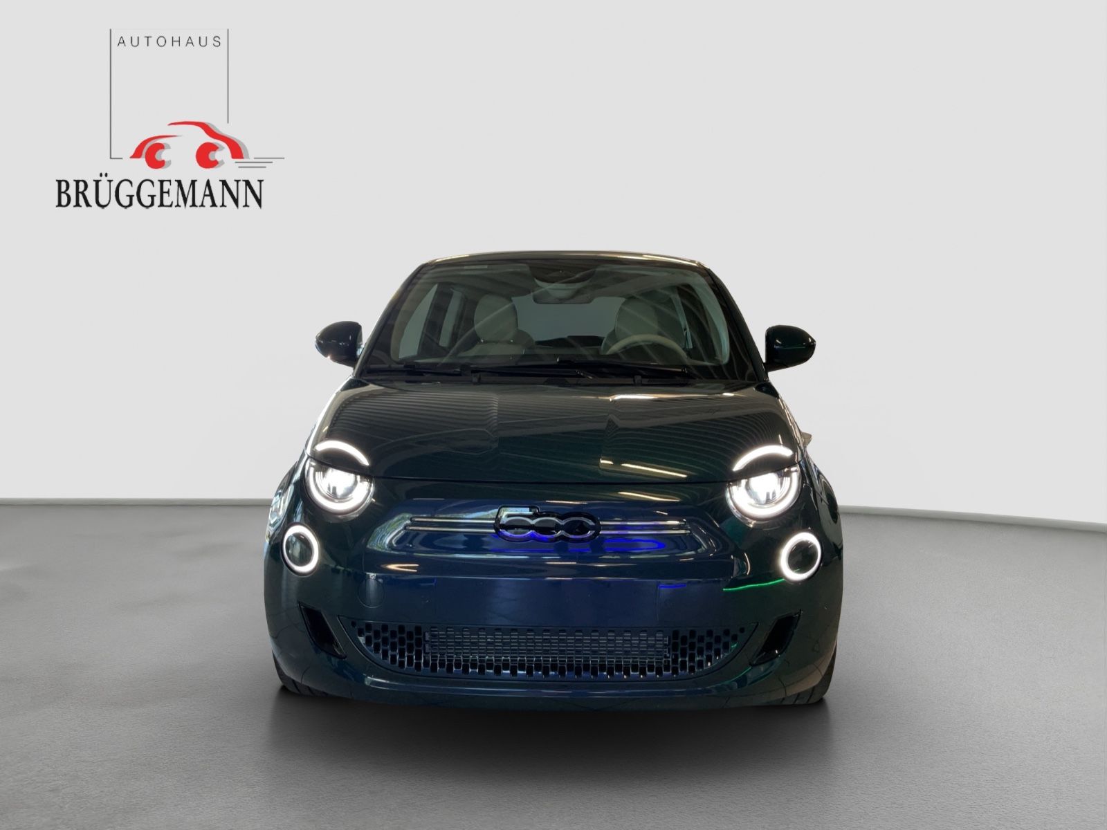 Fahrzeugabbildung Fiat 500e 3+1 La Prima