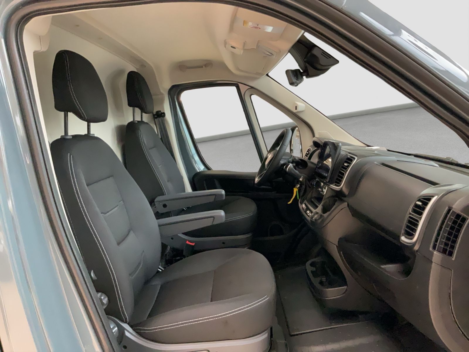 Fahrzeugabbildung Fiat Ducato L3H2 180MJ Automatik ACC NAVI