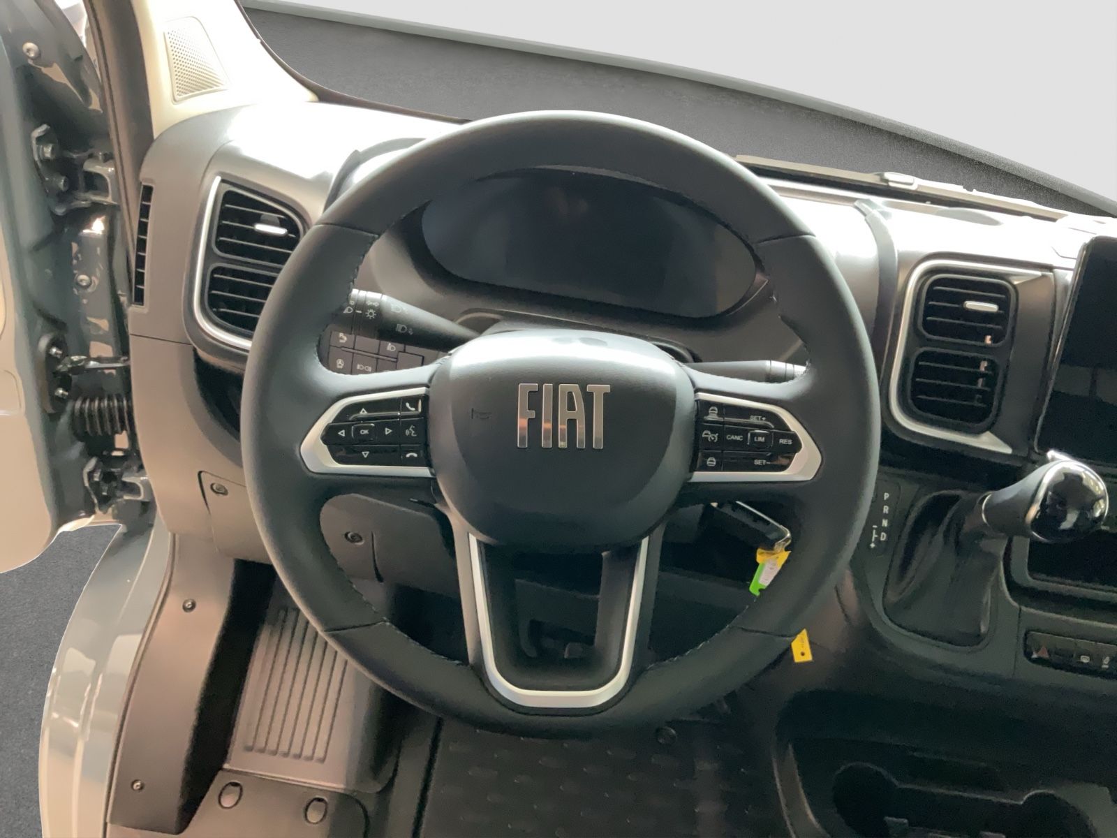 Fahrzeugabbildung Fiat Ducato L3H2 180MJ Automatik ACC NAVI