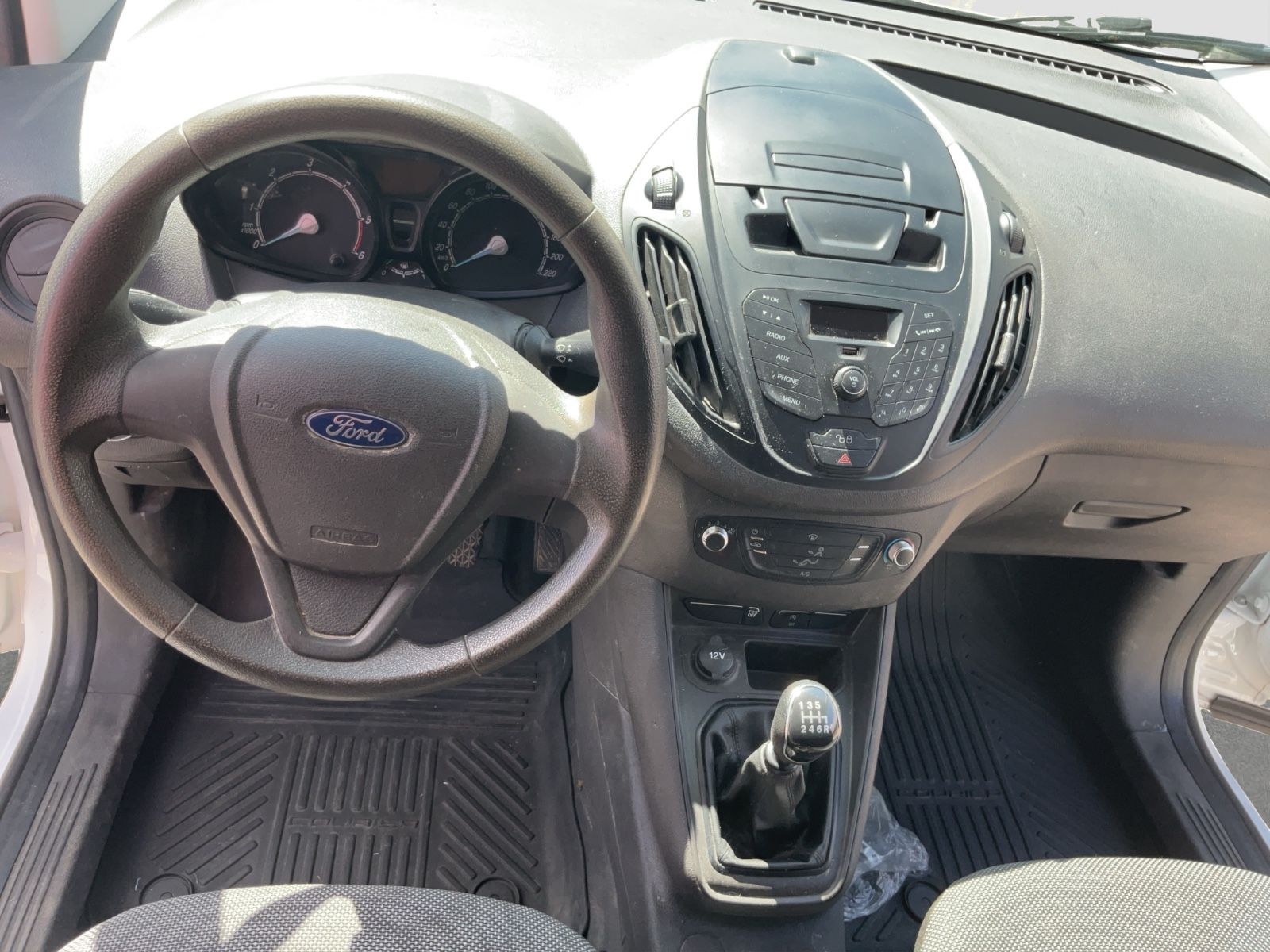 Fahrzeugabbildung Ford Transit Courier
