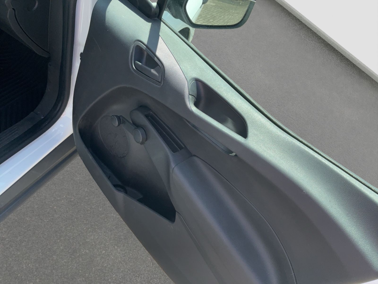 Fahrzeugabbildung Ford Transit Courier