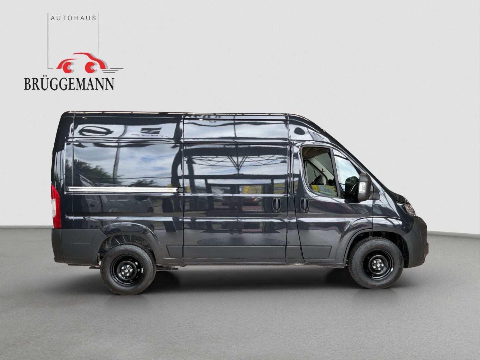 Fahrzeugabbildung Fiat Ducato L2H2 140 MJ Navi Klima Schwingsitz