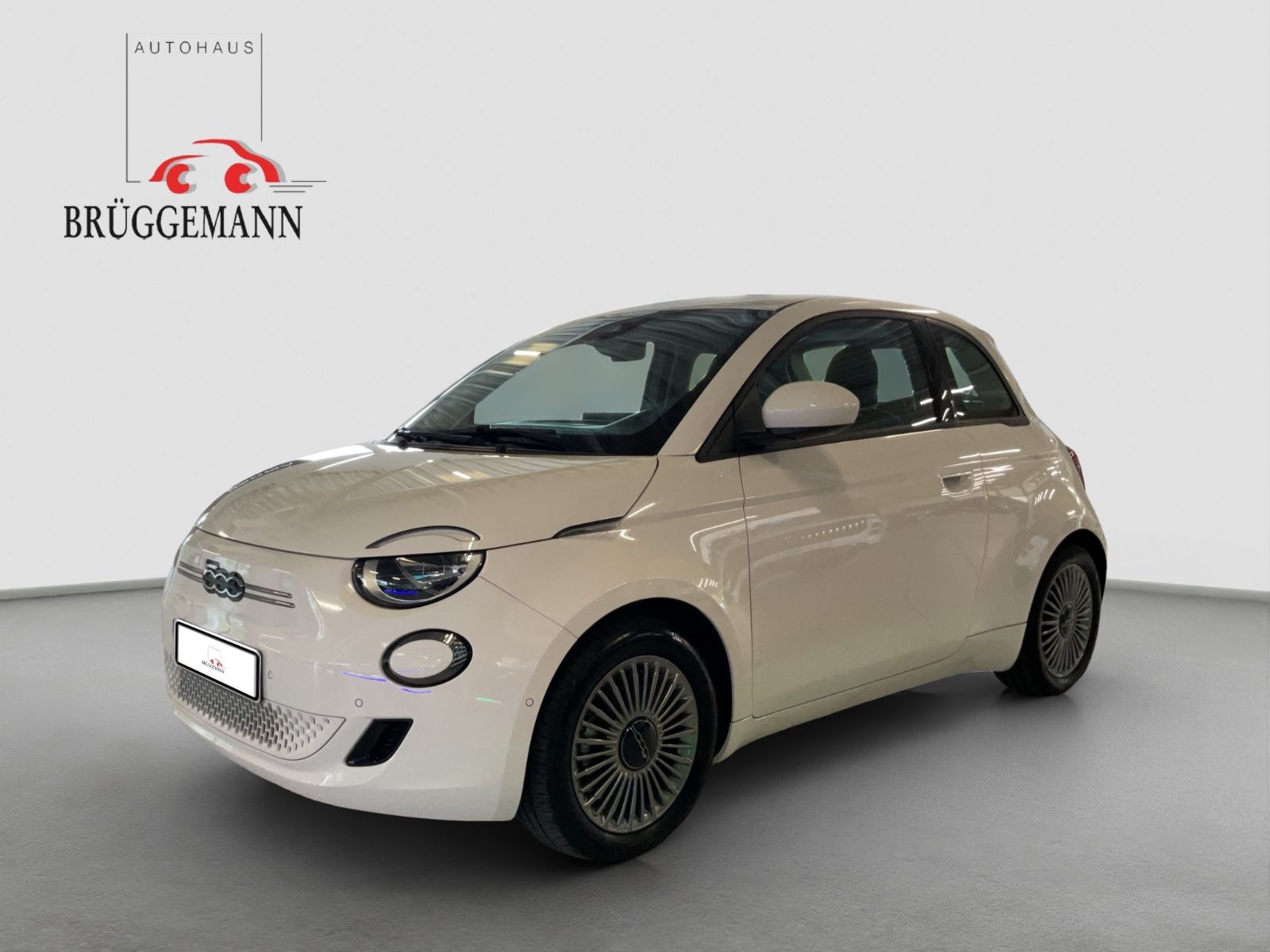 Fiat 500e 42 kWh + Komfort Paket, 16" Alufelgen