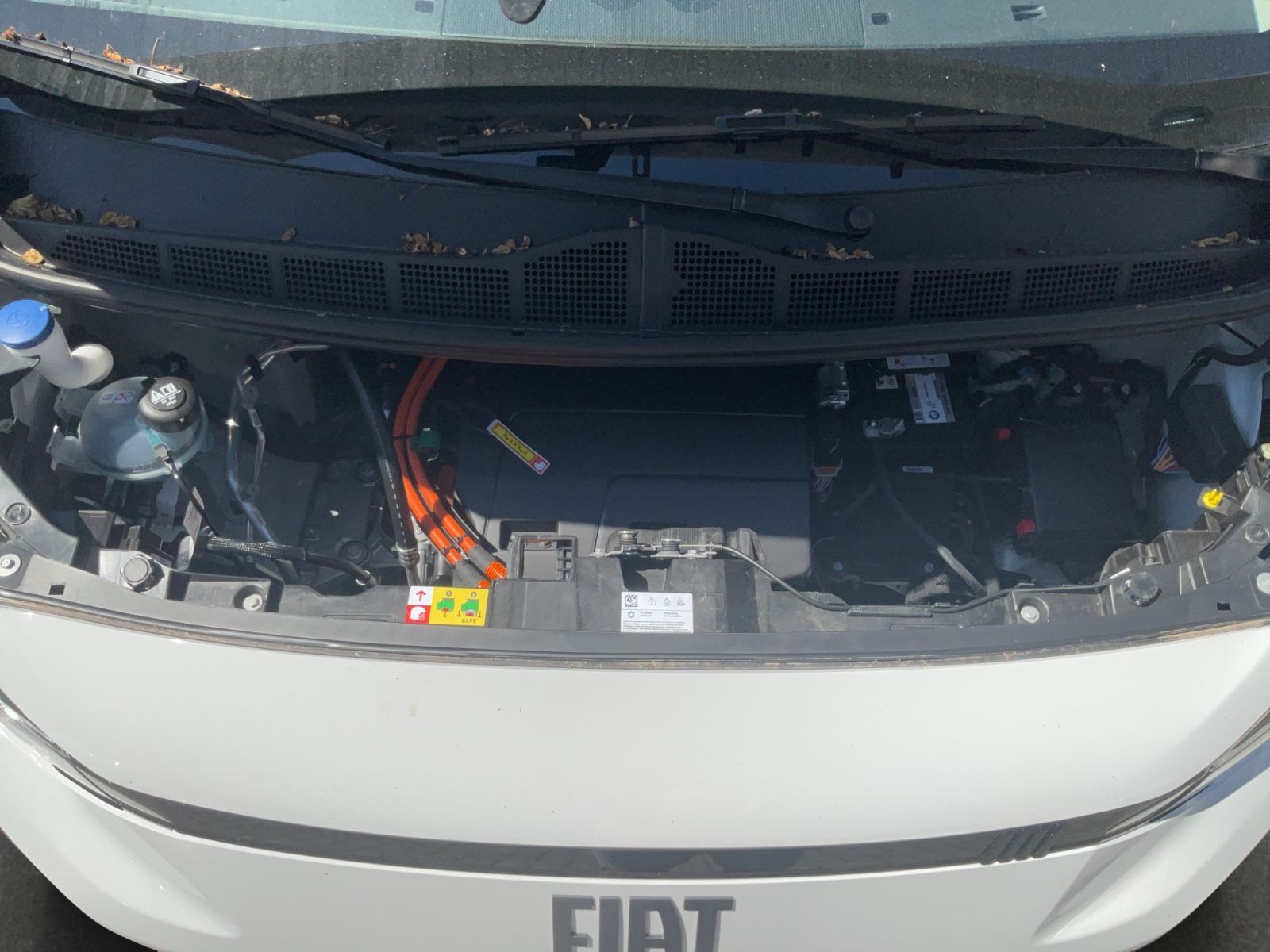 Fahrzeugabbildung Fiat E -Scudo XL Elektro 100KW