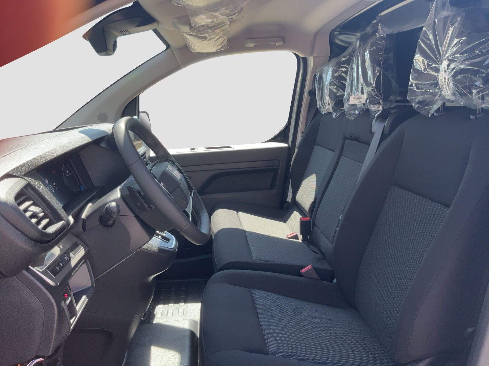 Fahrzeugabbildung Fiat E -Scudo XL Elektro 100KW